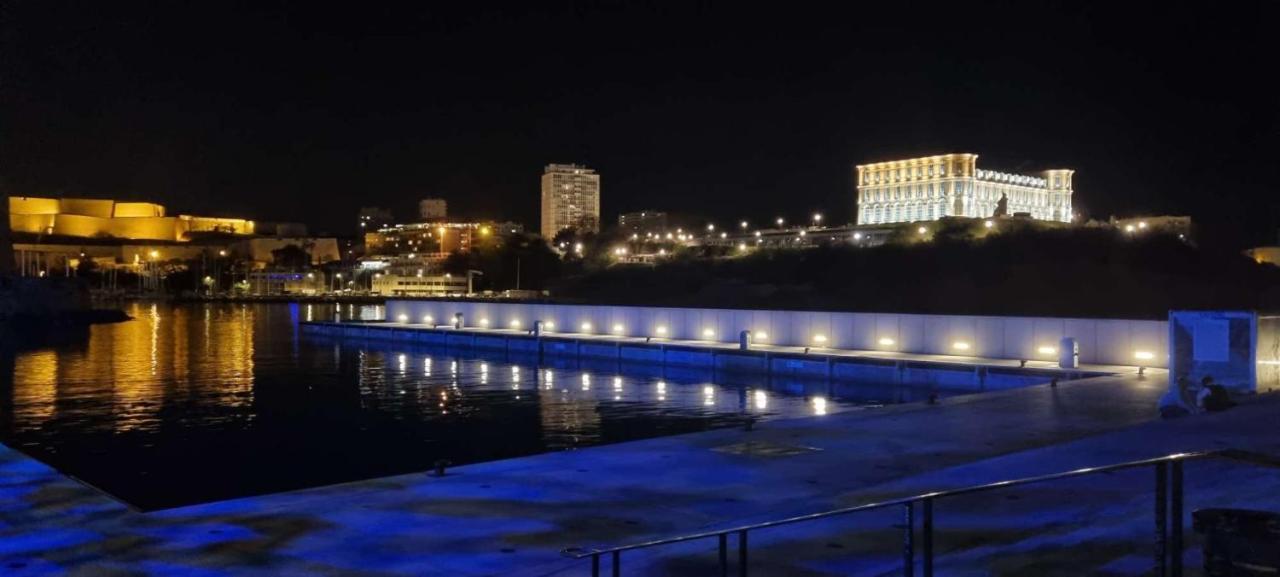 T2 La Joliette Sur Notre Dame Apartment Marseille Exterior photo